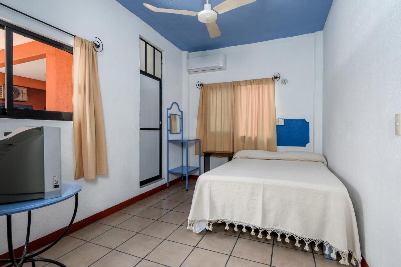 Hotel Costamar, Puerto Escondido 埃斯孔迪多港 外观 照片