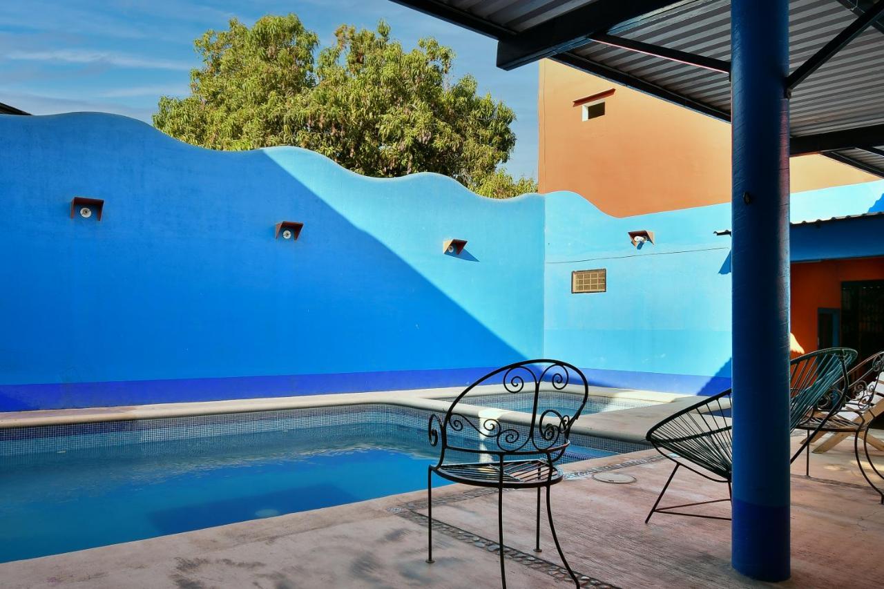 Hotel Costamar, Puerto Escondido 埃斯孔迪多港 外观 照片